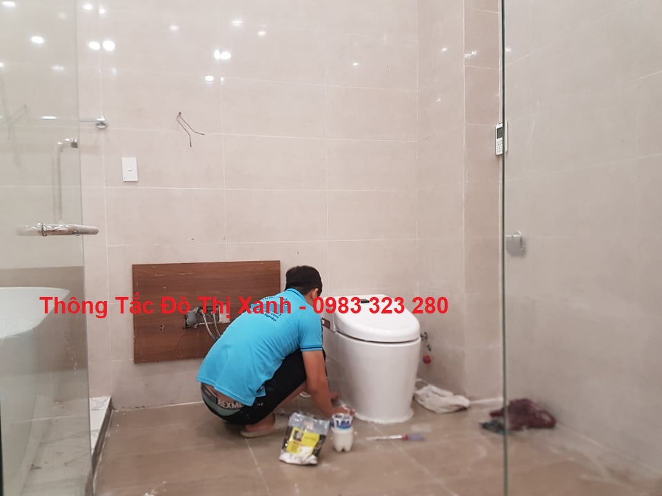 xu-ly-mui-hoi-nha-ve-sinh-tai-dong-da-1