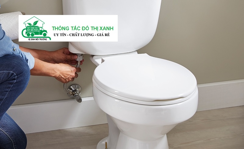 bon-cau-bi-ri-nuoc-lien-tuc-2